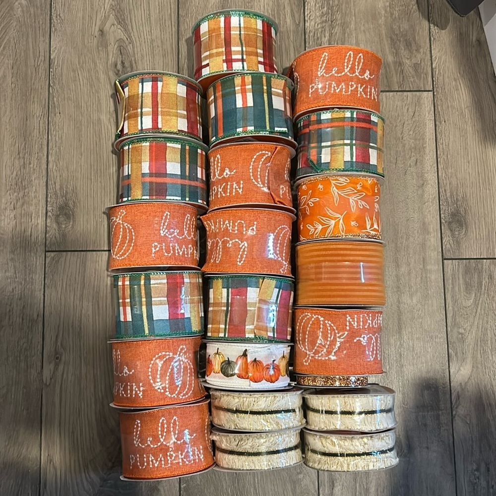 New lot of 22 wired ribbon rolls